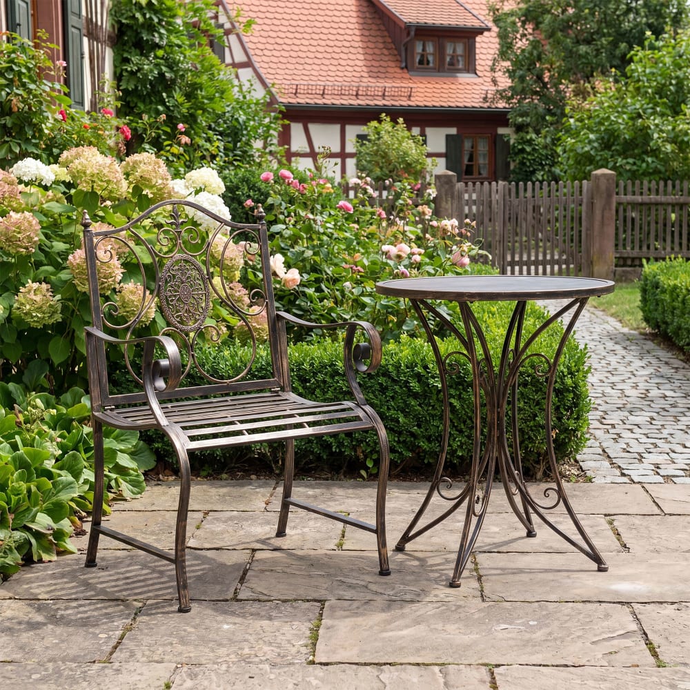Silla de exterior con reposabrazos en metal bronce