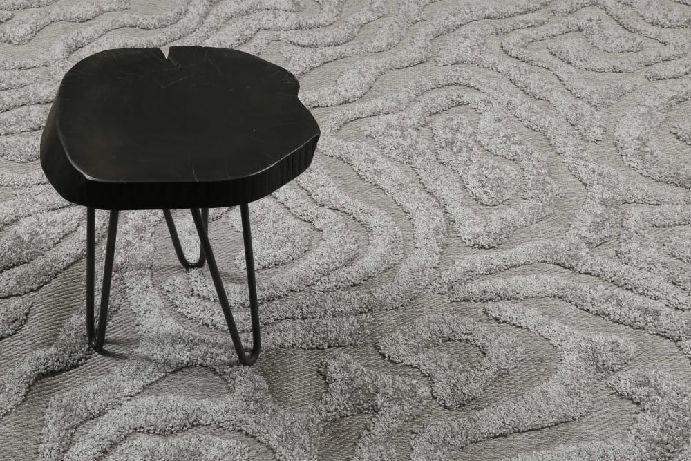 Tappeto interno/esterno a rilievo motivo floreale grigio 133x200