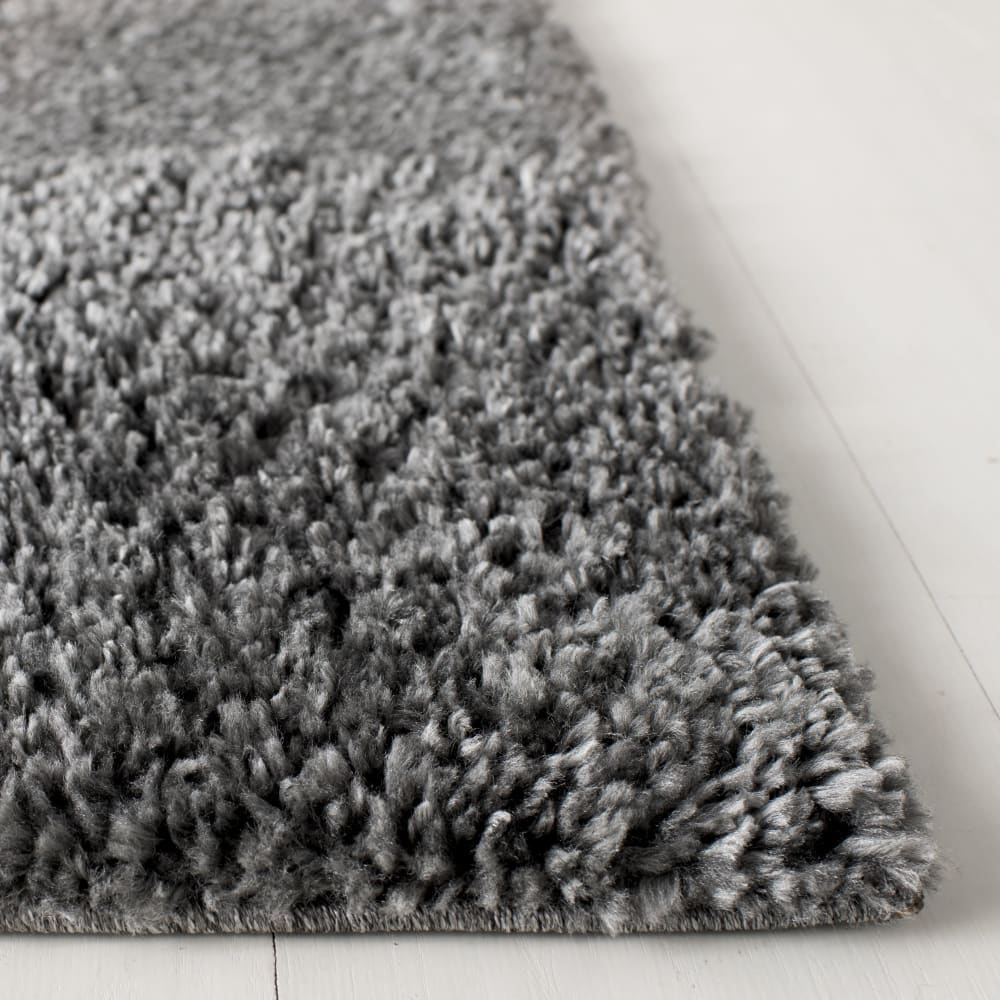 Tapis shag en polypropylène gris, 91 x 152 cm — vue 4