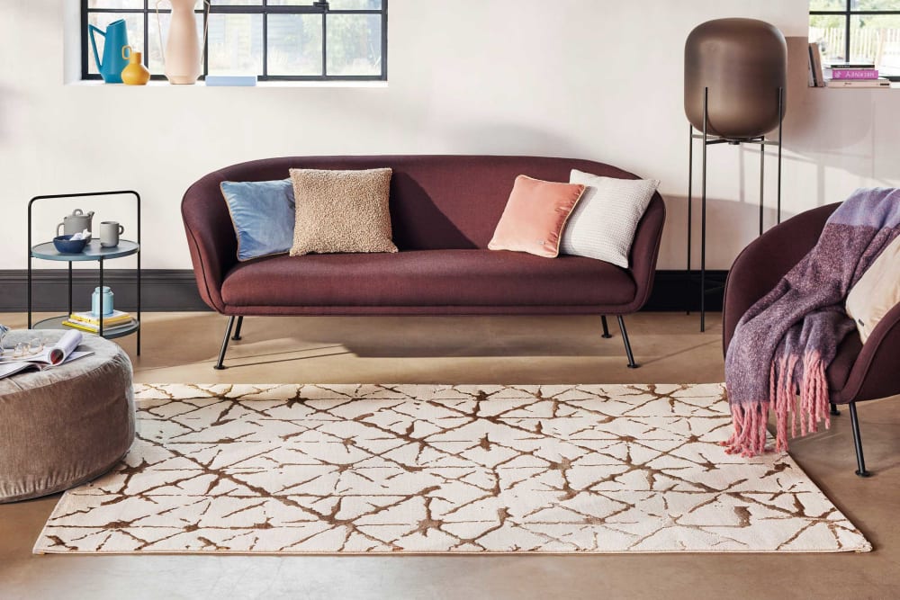 Tapis plat à motif et relief beige et brun 80x150 — vue 3