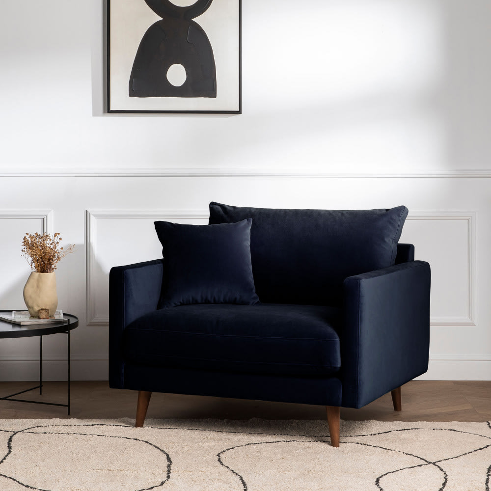 Fauteuil xl en velours pieds bois foncé - bleu marine - Maisons du Monde