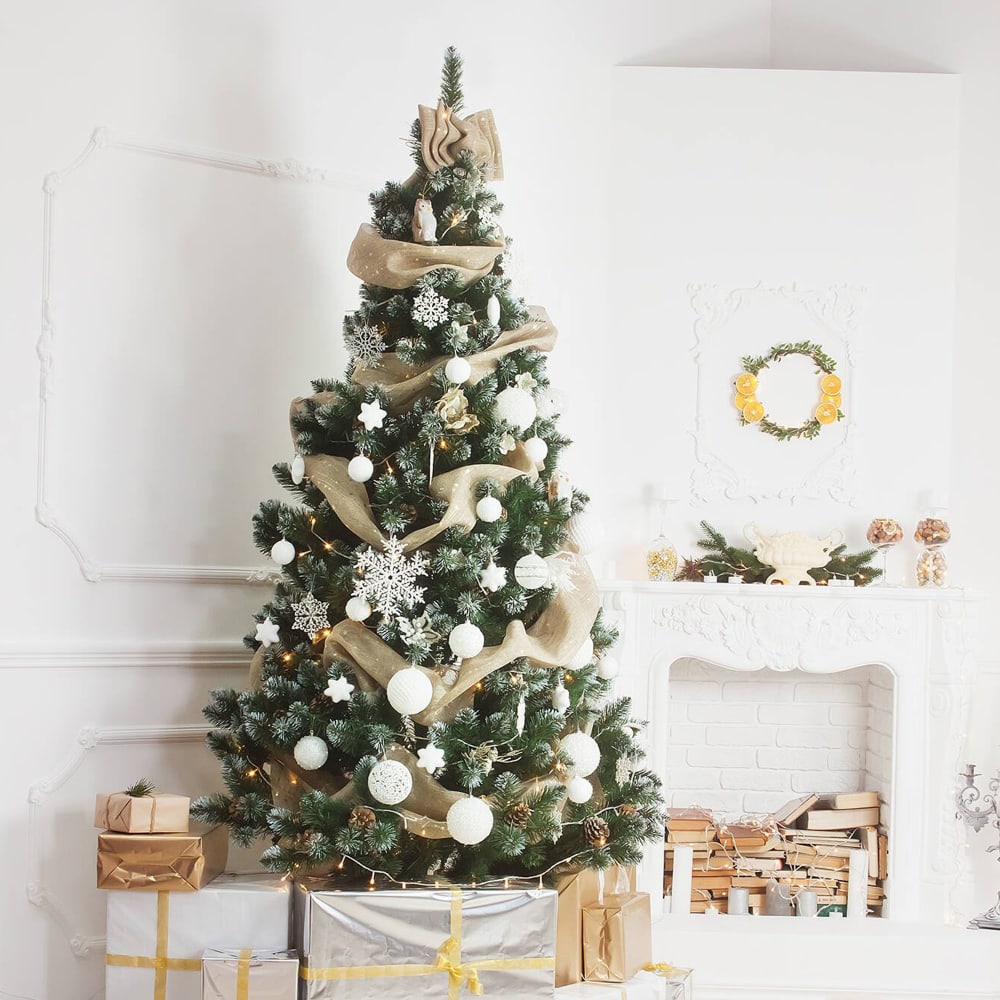 Sapin de noël artificiel vert h 180 cm - Maisons du Monde