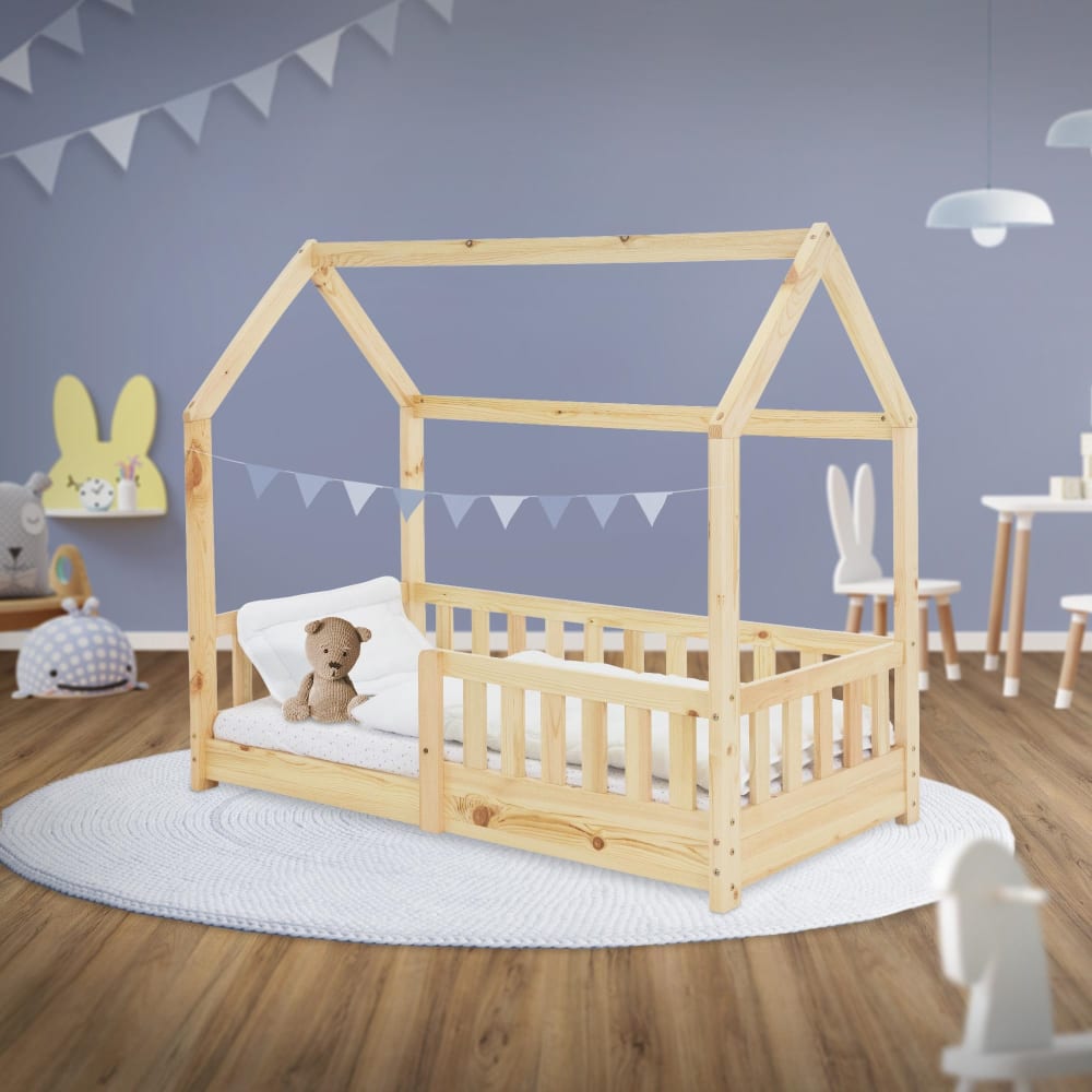 Lit cabane enfant 70x140 cm sommier matelas et barrière inclus beige