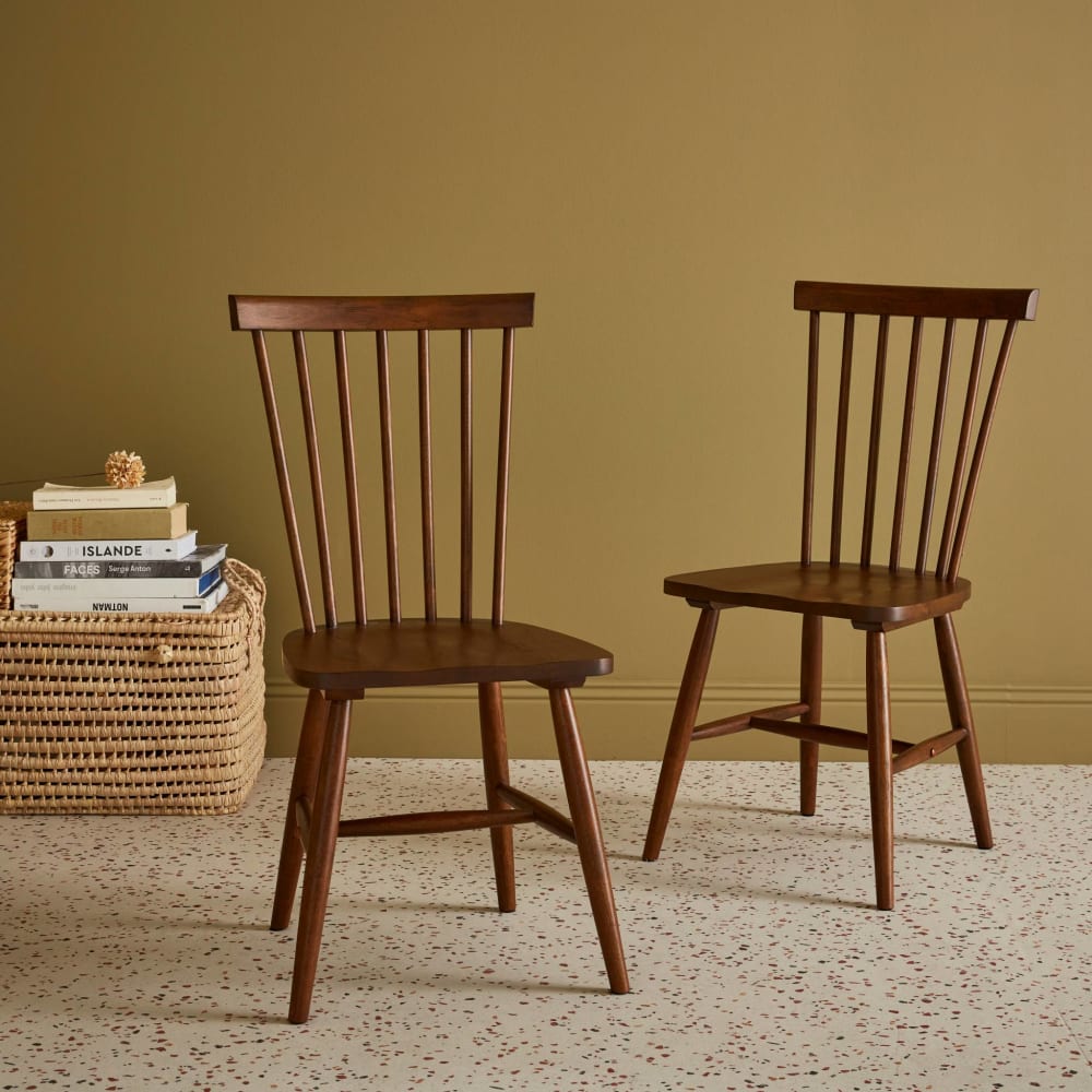 Lot de 2 chaises noyer à barreaux en bois d'hévéa