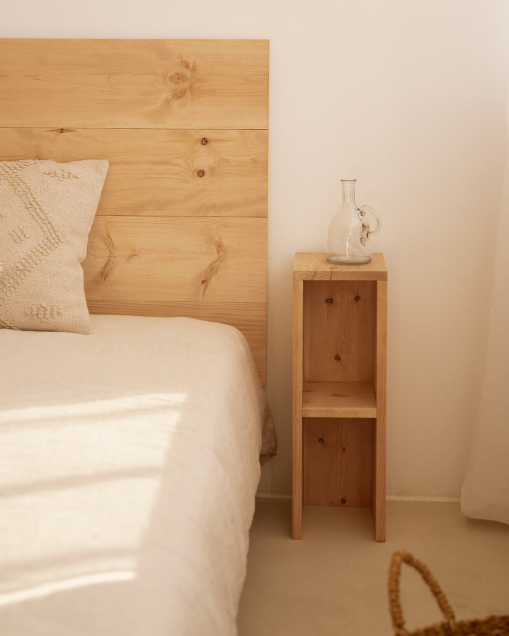 Ensemble 2 tables de chevet en bois de sapin marron 20x60cm - Maisons du Monde