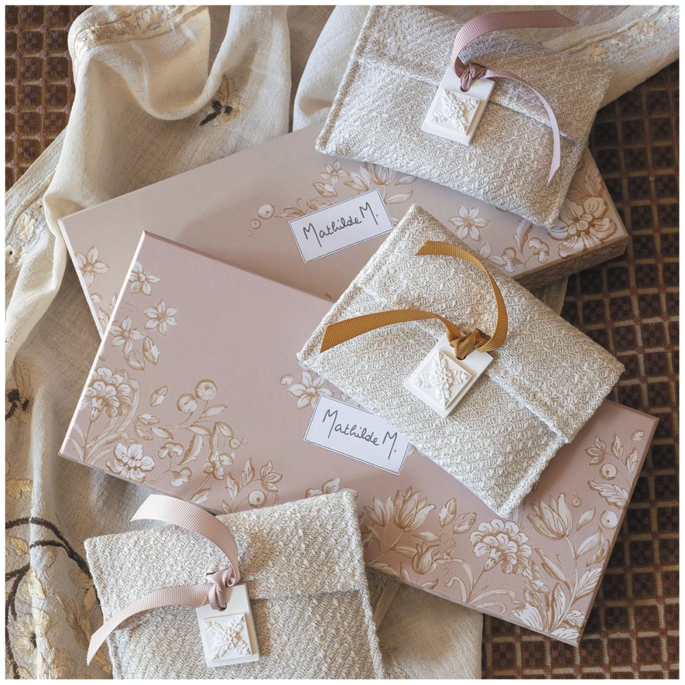 Coffret de 2 pochettes parfumées - fleur de coton - Maisons du Monde