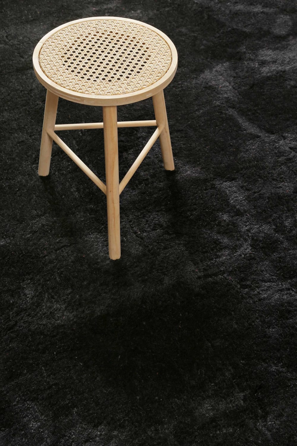 Tapis à poils longs, doux et moelleux, noir 110x170 — vue 3