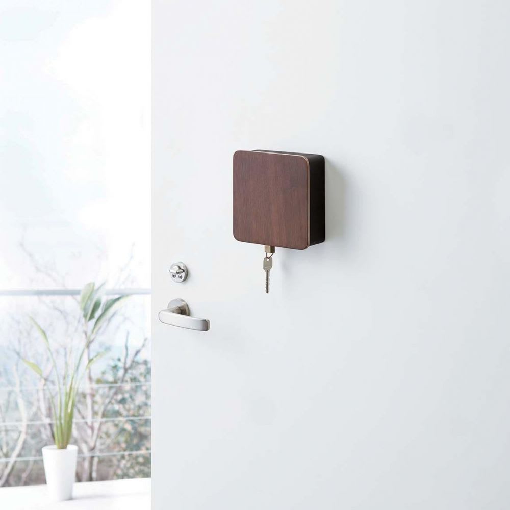 Boîte à clés magnétique rin key box noir et marron - Maisons du Monde