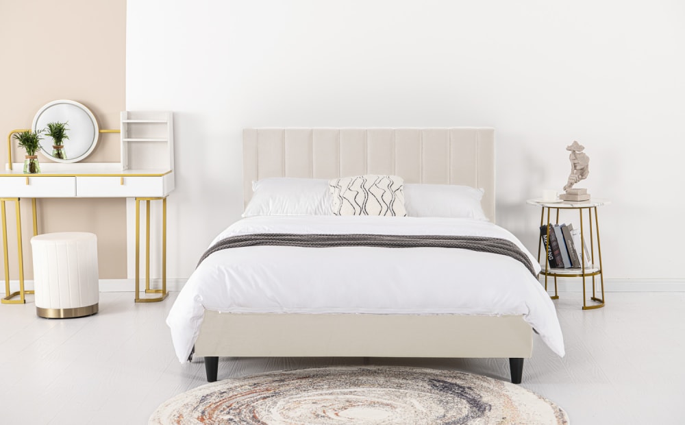 Bett 160x200 cm in beige Samt - Maisons Du Monde