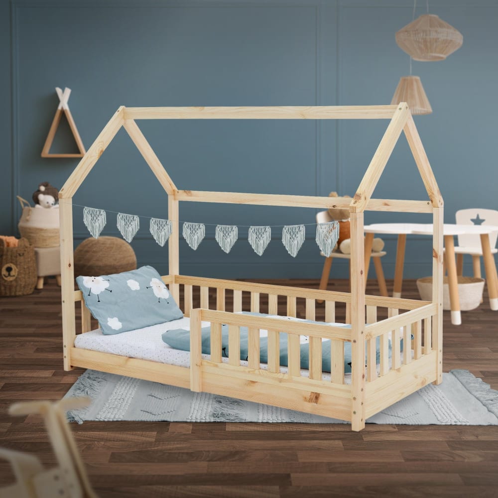 Lit cabane enfant 80x160 cm sommier matelas et barrière inclus beige