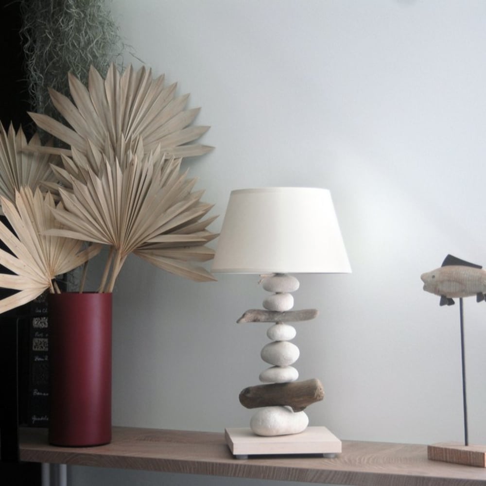 Lampe de chevet en bois blanc cassé - Maisons du Monde