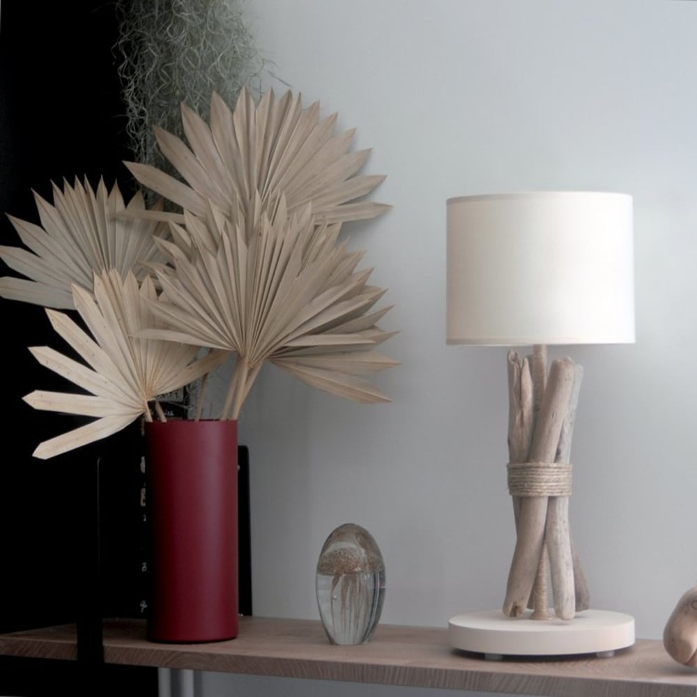 Lampe à poser en bois blanc cassé — vue 3