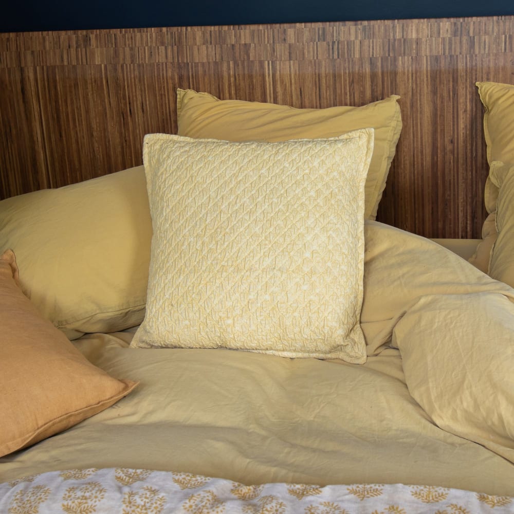 Coussin en coton à motif jaune 45cm — vue 3