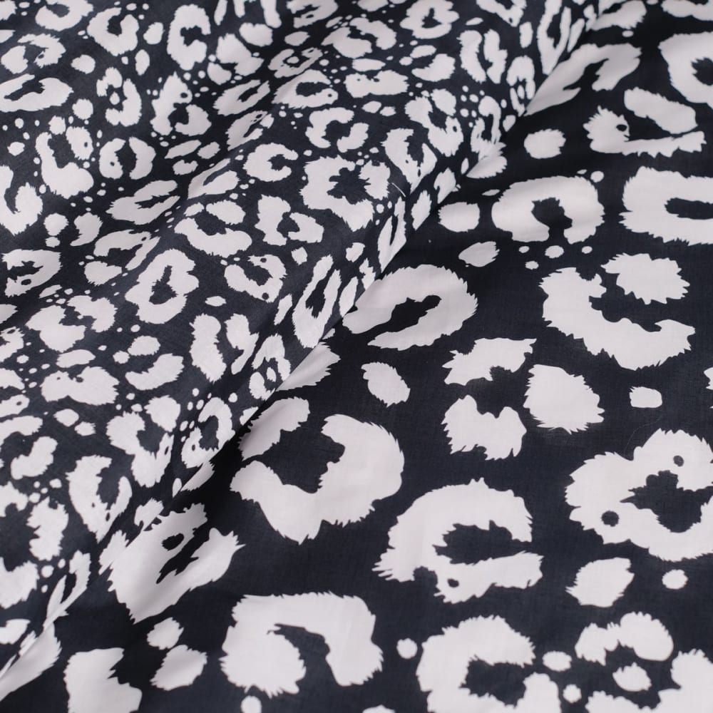 Parure de lit imprimé animalier coton 220x240 cm noir - Maisons du Monde