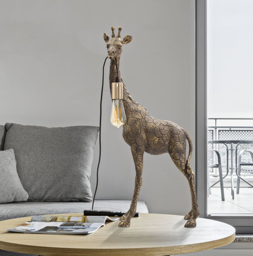 Lampe de table girafe en résine dorée, 40x22x80 cm — vue 3
