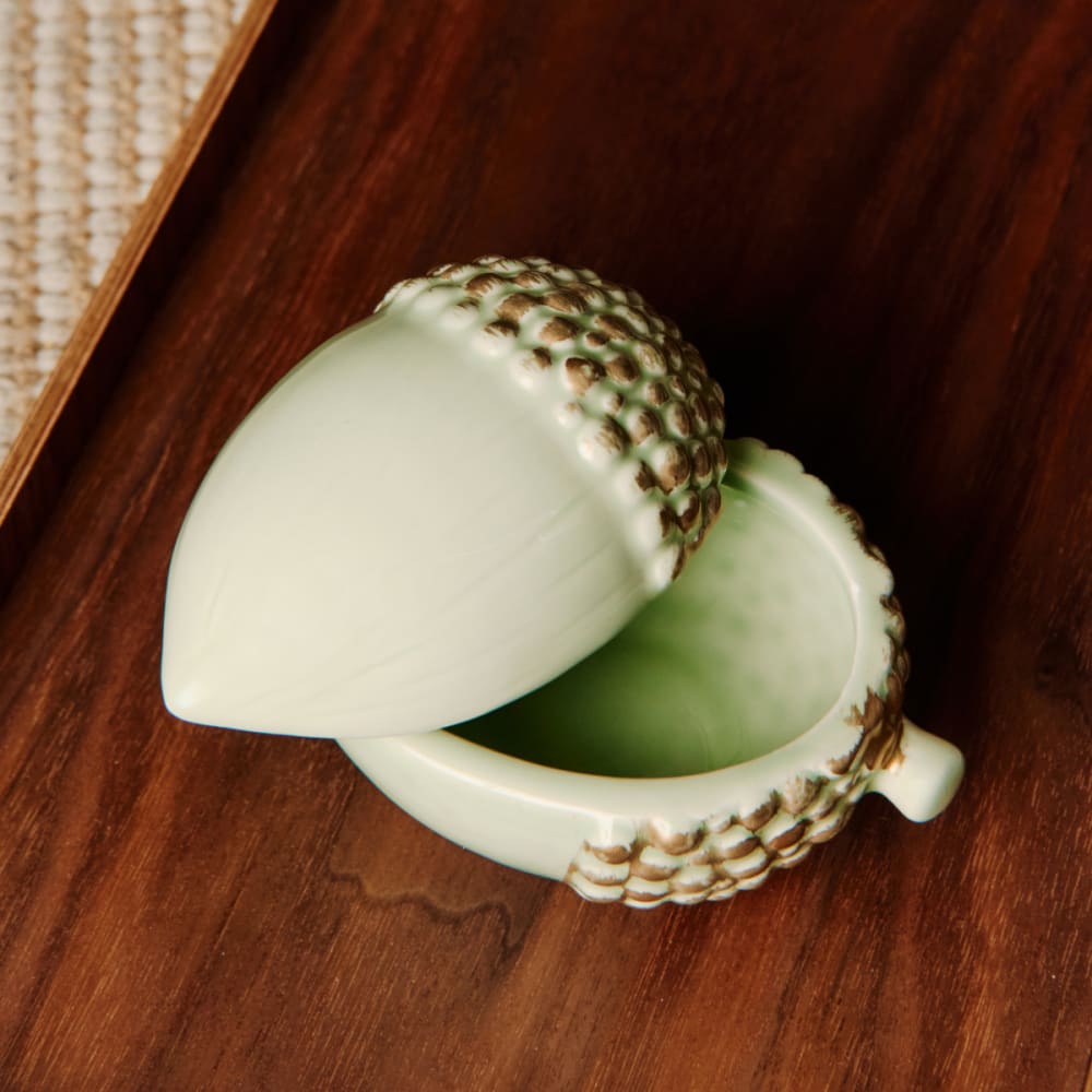 Boite décorative noisette en céramique verte H7 - Maisons du Monde