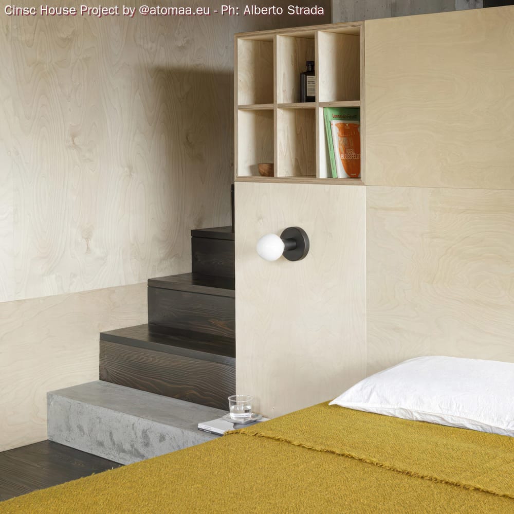 Wand- oder Deckenleuchte in schwarzem Metall-Finish - Maisons Du