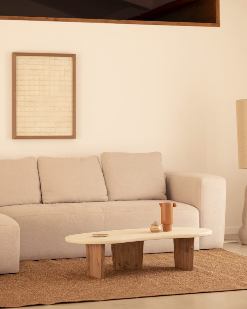 Table basse en microciment avec pieds en bois vieilli 120x30cm - Maisons du Monde