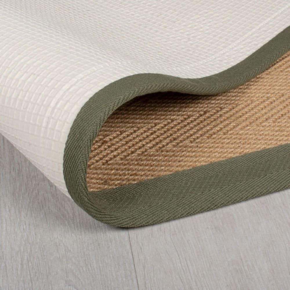 Tapis en jute beige avec bords verts kaki — vue 4