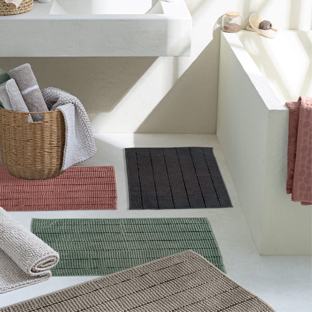 Tapis de bain chenille 50x70 uni sauge 50x70cm - Maisons du Monde