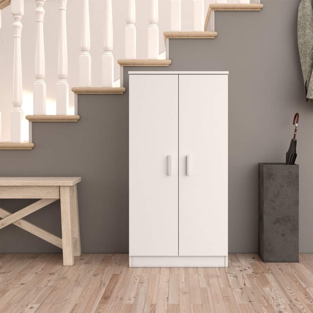 Meuble à chaussures peu encombrant avec six étagères blanches