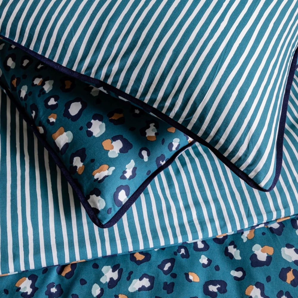 Parure de lit 2 personnes imprimé léopard réversible rayé 260x240cm - Maisons du Monde