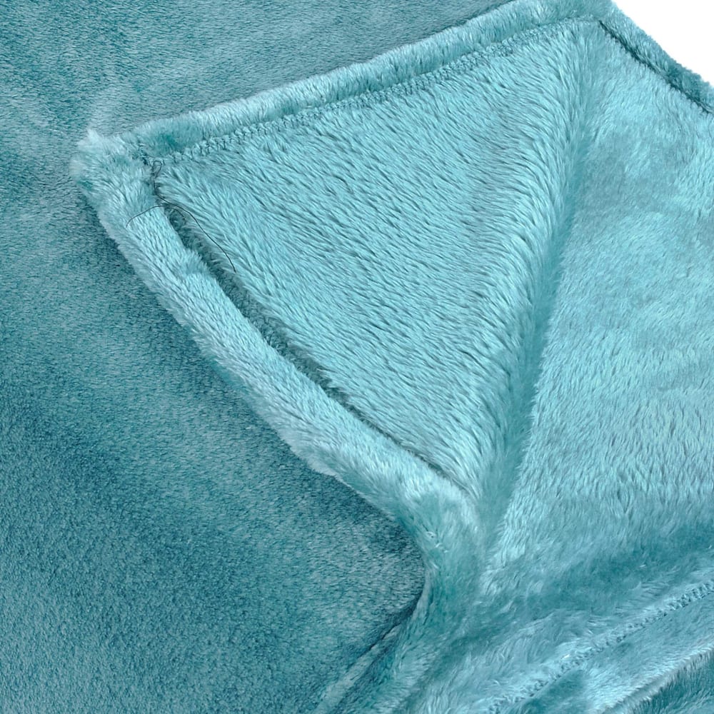 Couverture polaire unie "pilonga" polyester bleu ciel 220x240 cm - Maisons du Monde