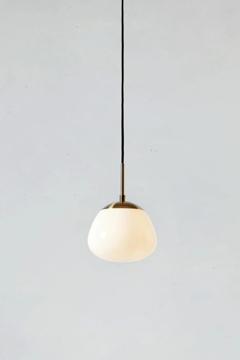 Suspension 1xE14 blanc et laiton antique — vue 4