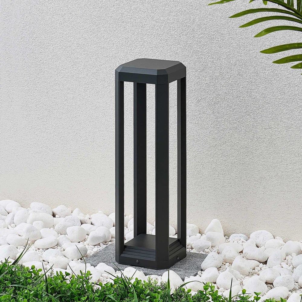 Borne eclairage exterieur en aluminium noir - Maisons du Monde