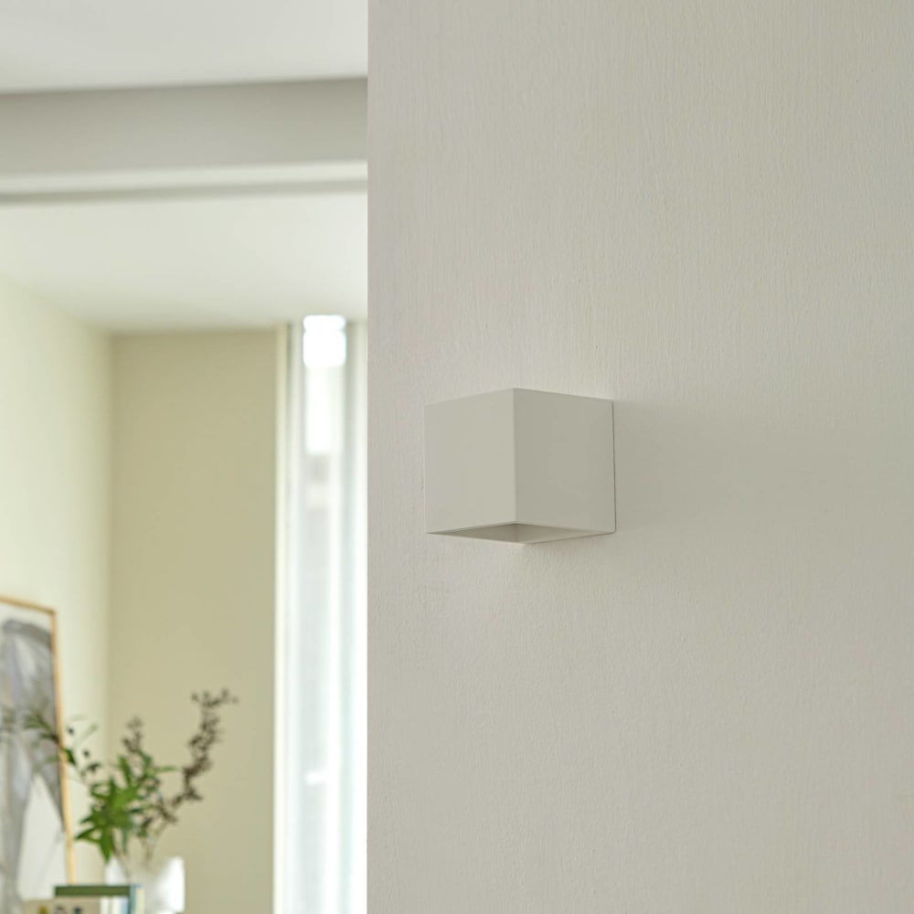 Applique murale en plâtre / terre cuite blanc - Maisons du Monde