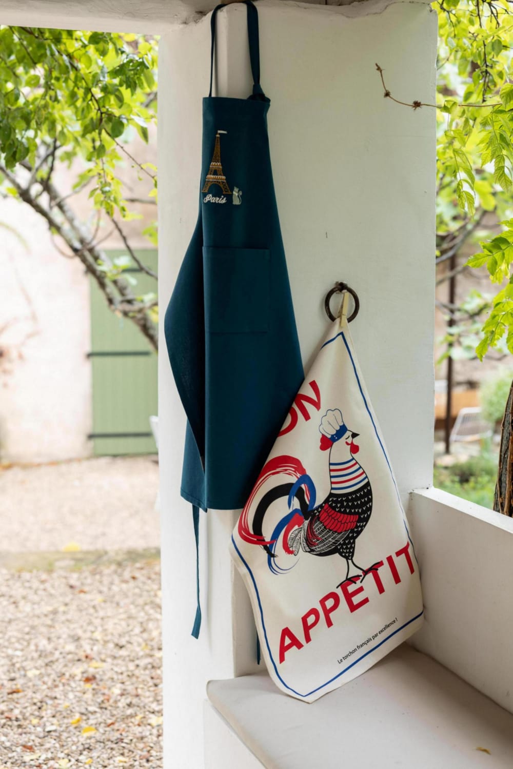 Tablier de cuisine recyclé Tour Eiffel avec poche paon 85 x 72 cm - Maisons du Monde