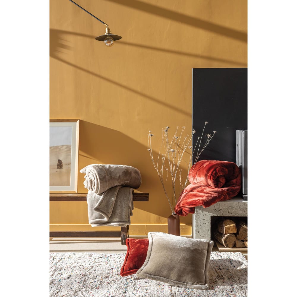 Jeté de lit en polyester galet 240 x 220 cm - Maisons du Monde