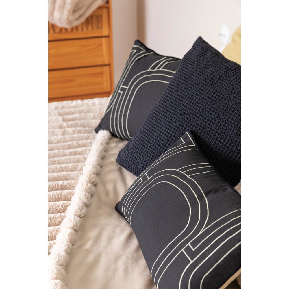 Coussin stonewashed en coton caviar 45 x 45 cm — vue 3