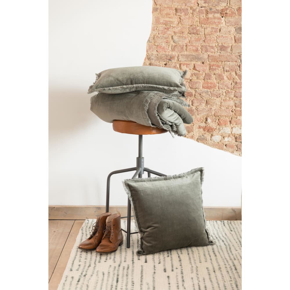 Coussin uni  en coton thym 30 x 50 cm - Maisons du Monde