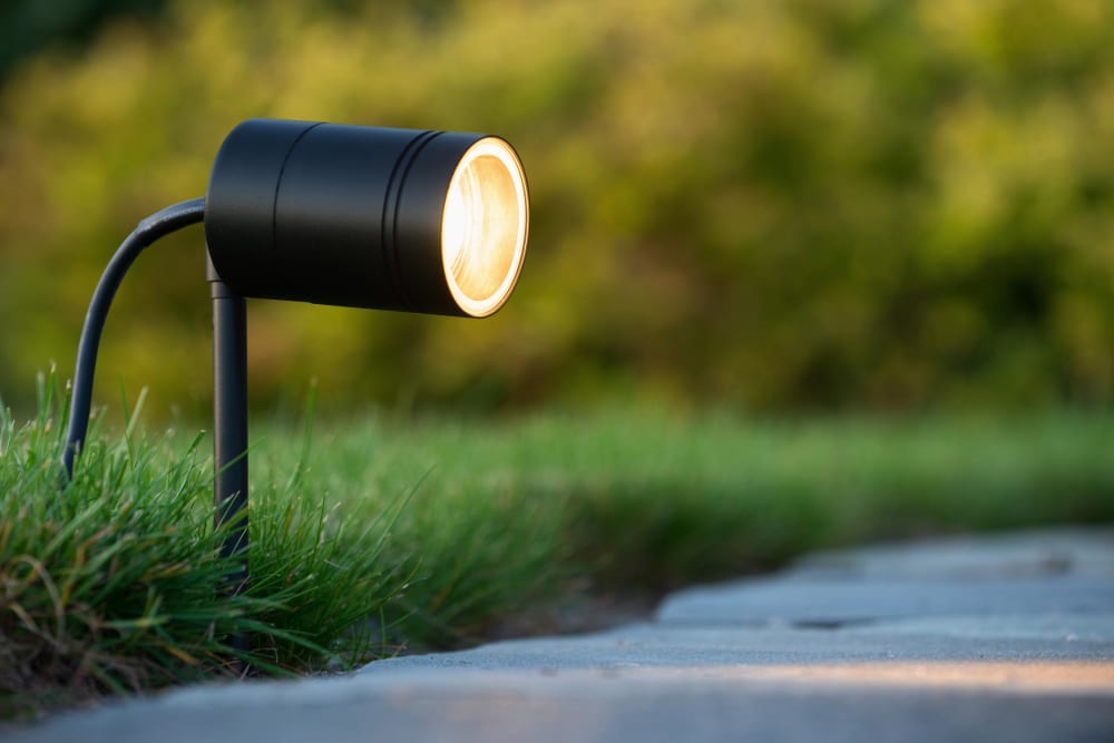 Spot d'extérieur à planter métal h36,5cm noir - Maisons du Monde