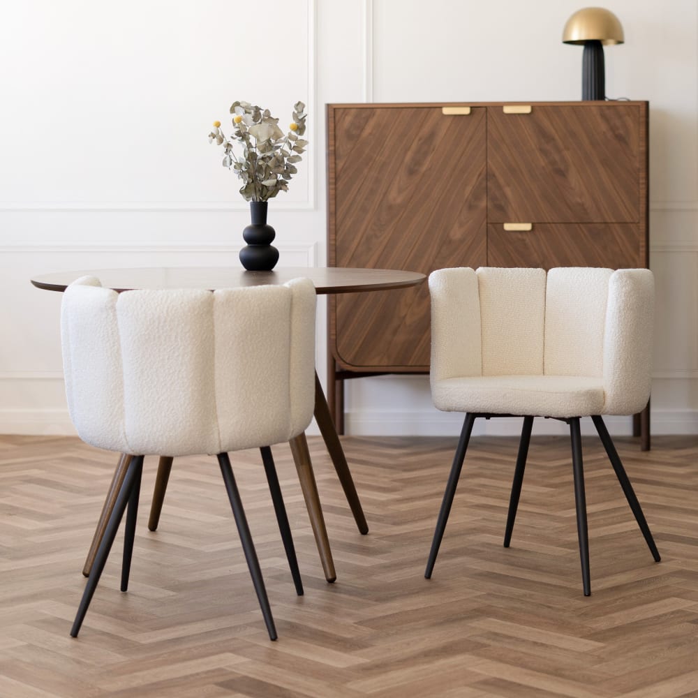 Lot de 2 chaises en tissu bouclé beige et pieds en métal