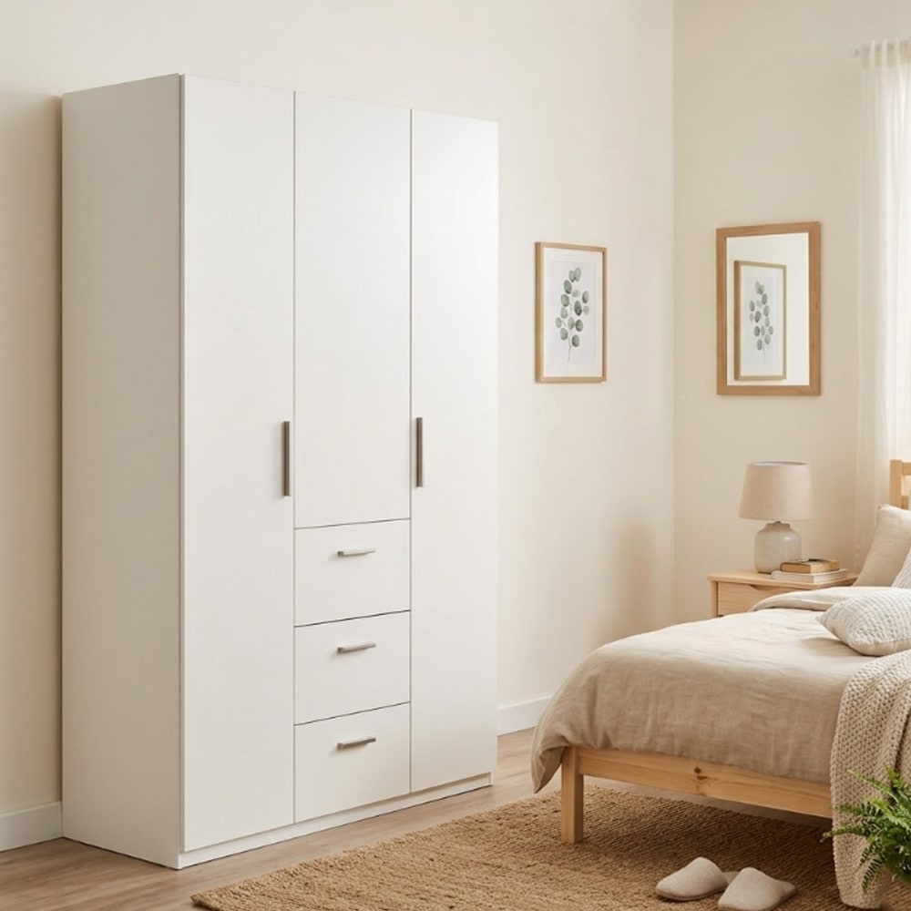 Armoire 3 portes en bois mélaminé blanc 117x52 cm - Maisons du Monde