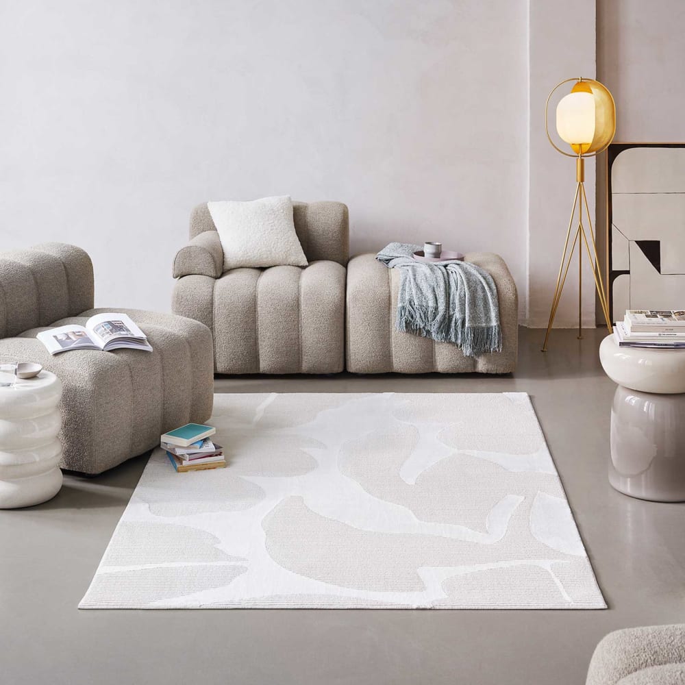 Tapis ras motif floral avec relief blanc ivoire 200x290 - Maisons du Monde