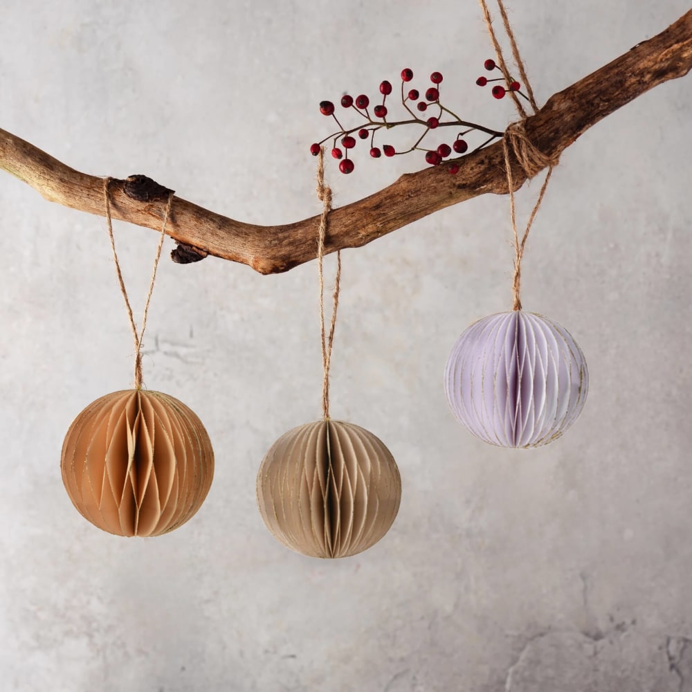 Lot de 12 pendentifs pour arbre de Noël en papier 3 couleurs assorties - Maisons du Monde