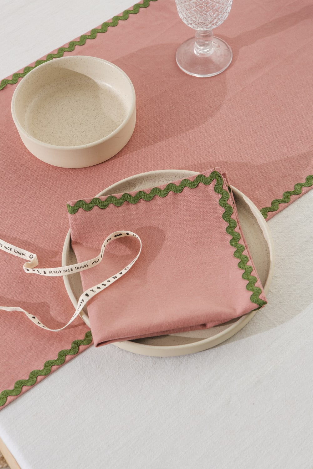 Ensemble de table nappe et serviettes 8 pièces lin 100% rose et vert — vue 4