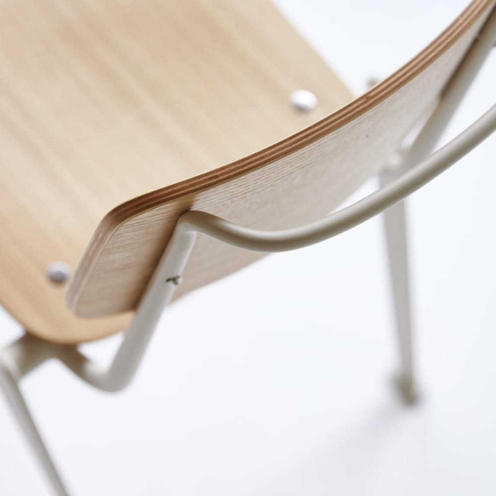 Stuhl aus Eschenholz und Metall cream - Maisons Du Monde