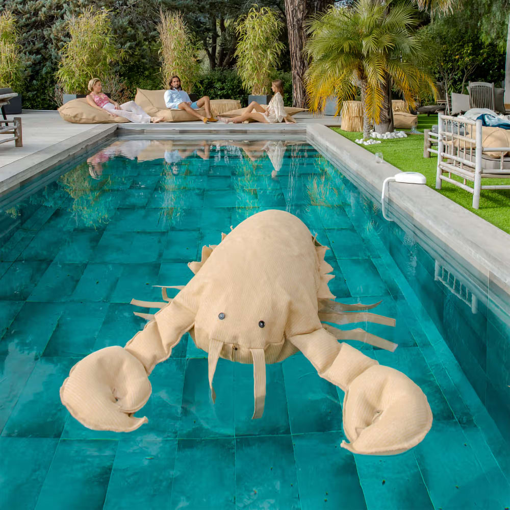 Pouf homard extérieur flottant déhoussable en tissu effet raphia - Maisons du Monde