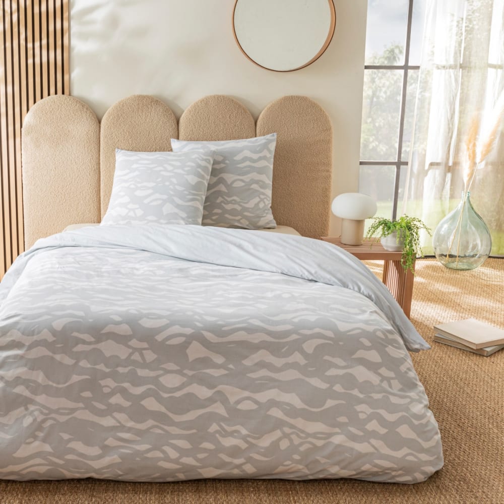 Parure de lit 2 personnes nuage réversible coton 260x240cm