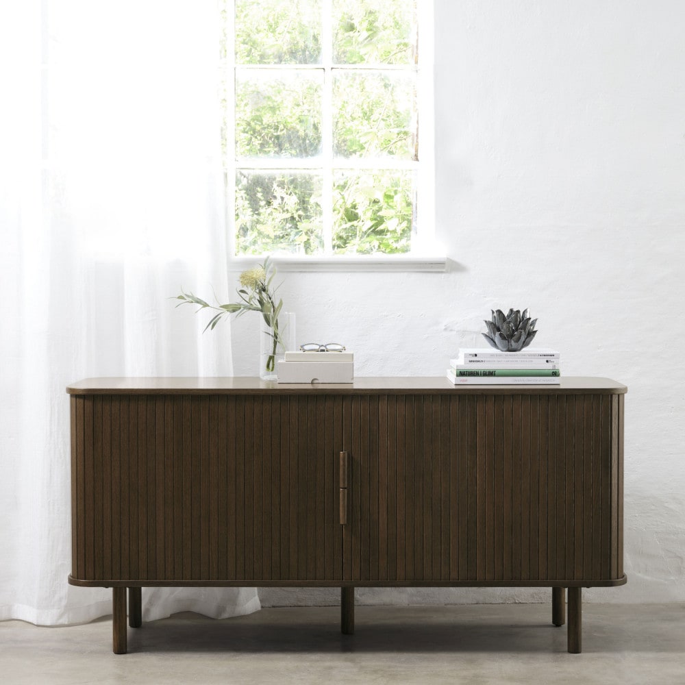 Buffet aux portes coulissantes en bois strié l160cm - bois foncé - Maisons du Monde