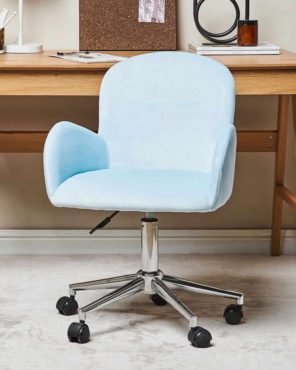 Chaise de bureau velours bleu clair