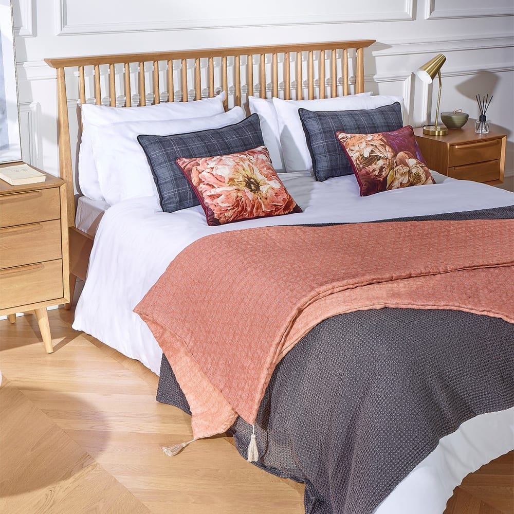 Lit 140x200 style vintage en hévéa teinte claire