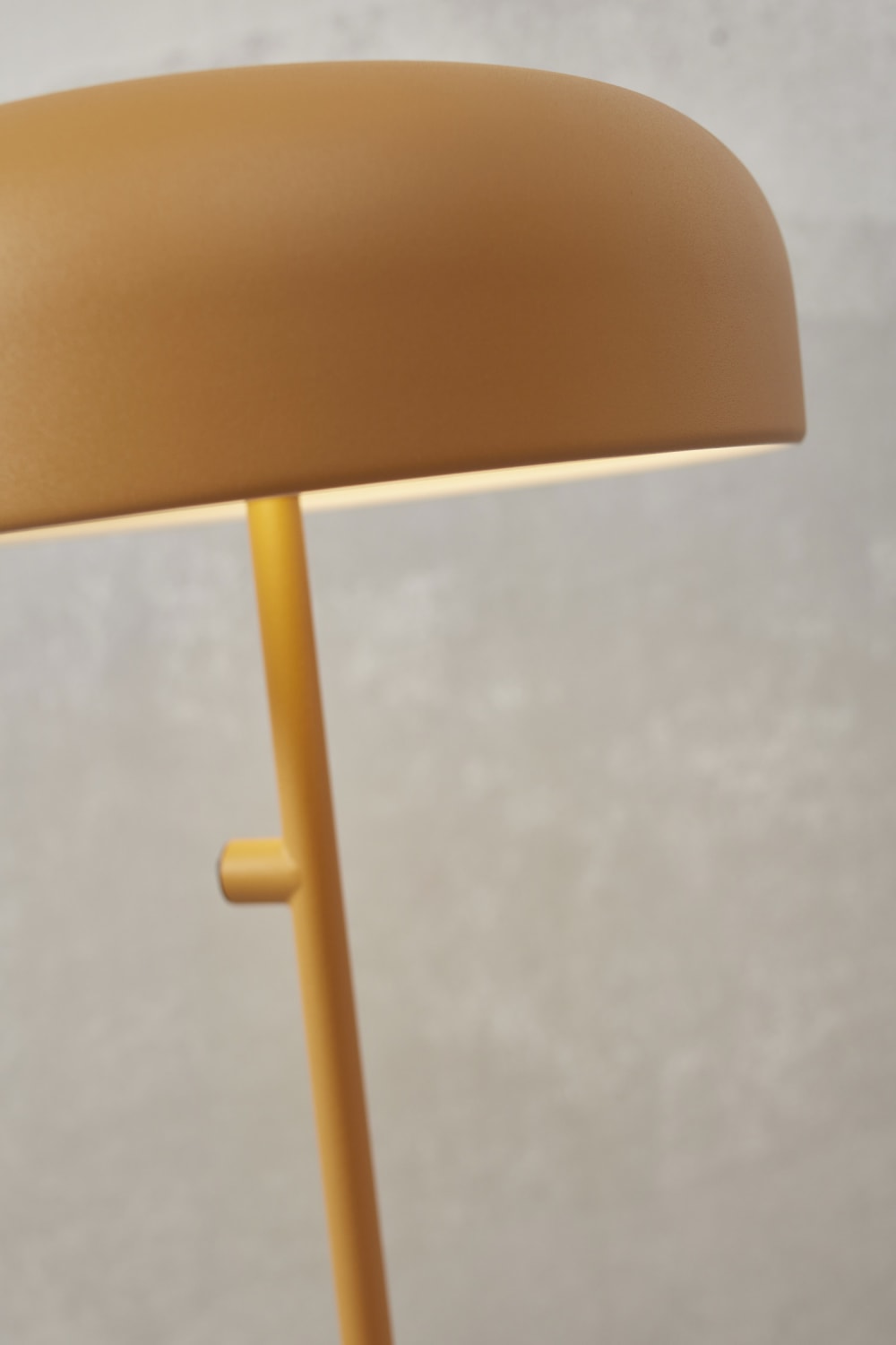 Lampe de table métal orange ø30cm — vue 4