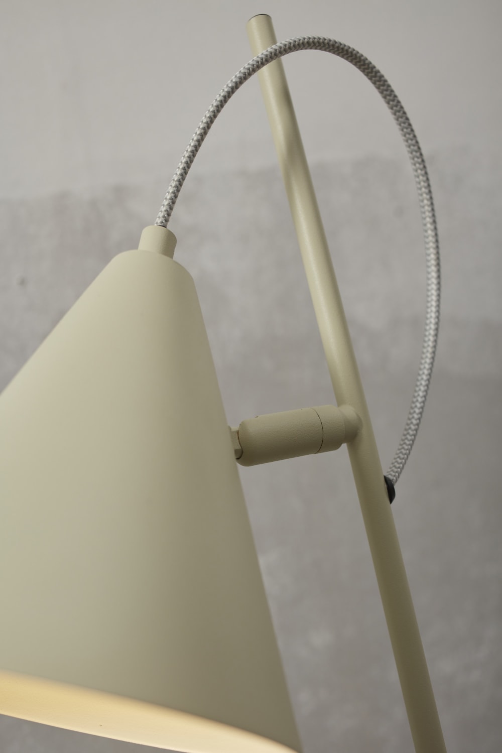 Lampe de table métal vert tendre 18x29x50.5cm — vue 4