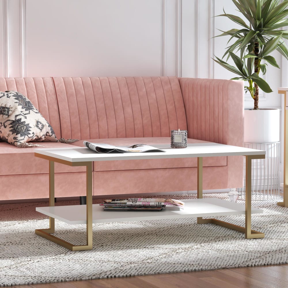 LOFT24 Verleihen Sie Ihrem Wohnzimmer ein modernes Ambiente mit dem Camila Couchtisch. Weiß
