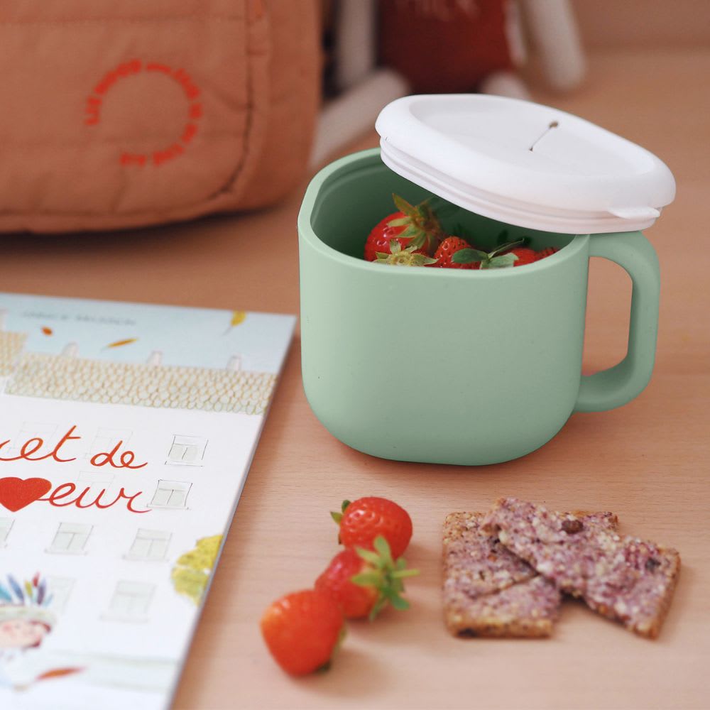 Tasse à goûter en silicone vert sauge - Maisons du Monde